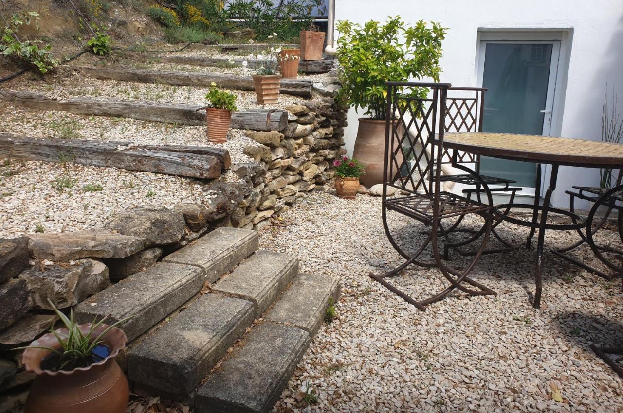 Gites L'Hermitage La Tour-dʼAigues Extérieur photo